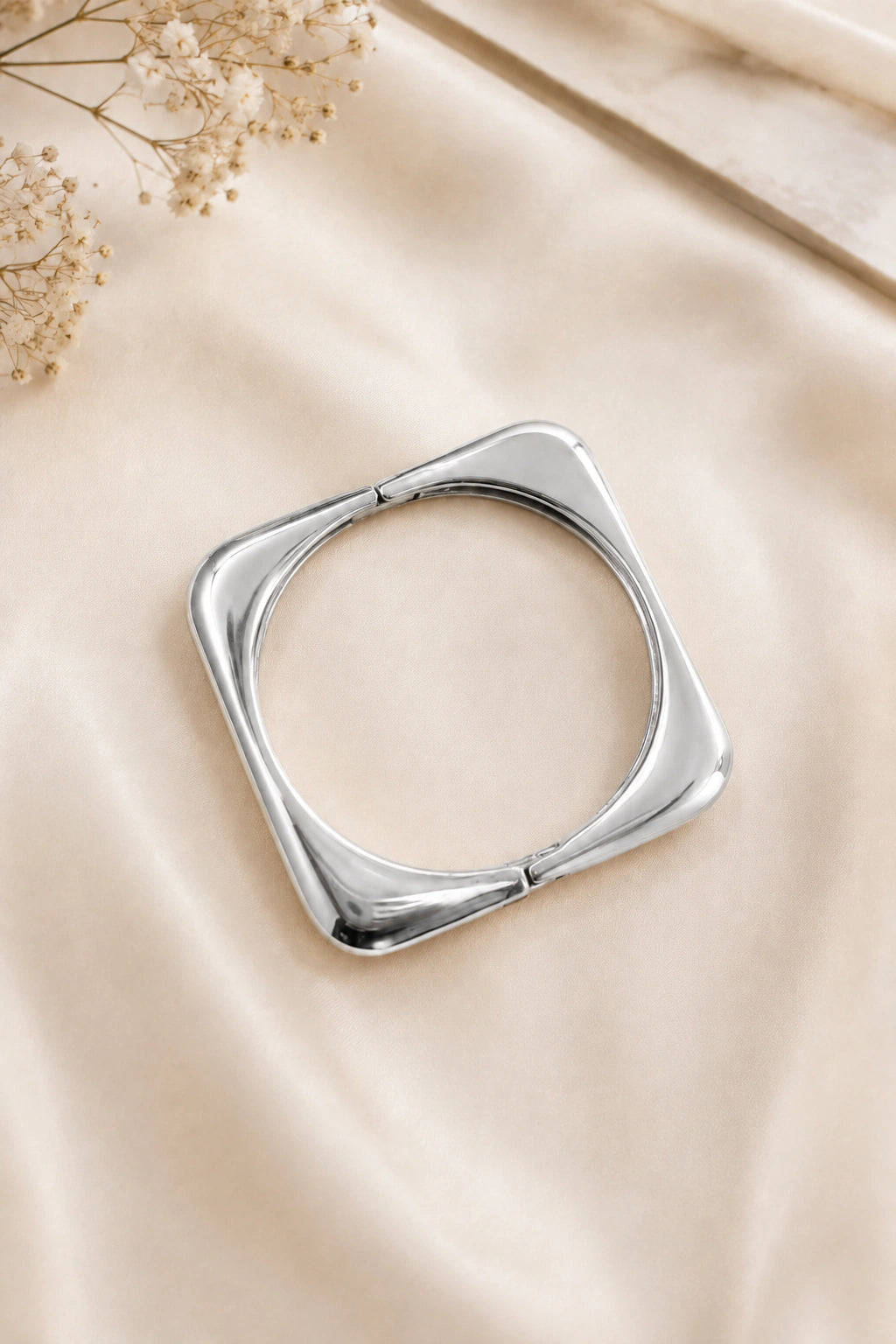 Bracelete Quadrado Minimalista